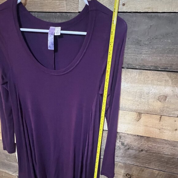 Alya Purple Long Sleeve Blouse Shark Bite bottom Size small - Picture 3 of 11